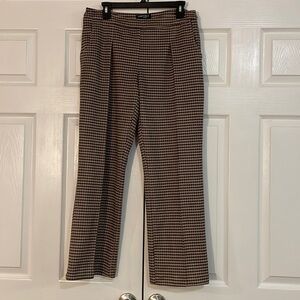 Montreal Designer Lisette Pants Sz 10 Soft comfortable. Dressy/ Professional